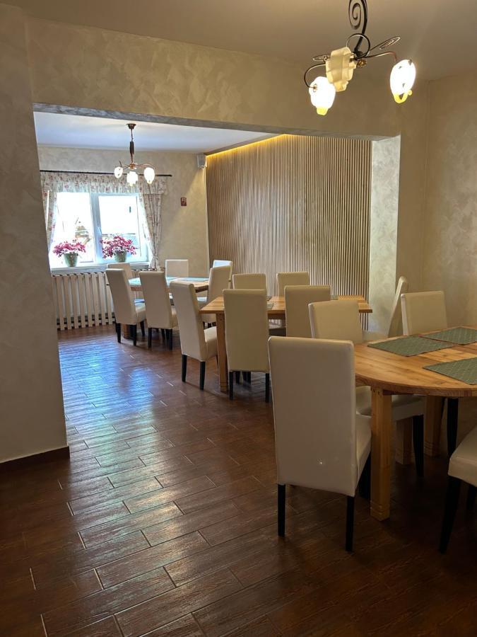 Casa Mia Hotel Moeciu De Sus Bagian luar foto